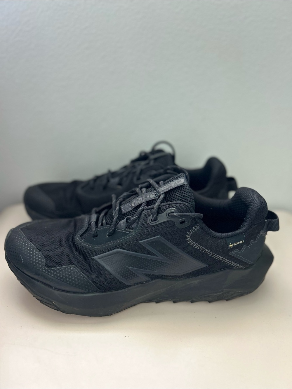 New Balance Dynasoft Nitrel V6 GORE-TEX Trail Running Sneakers Men's Black - 10